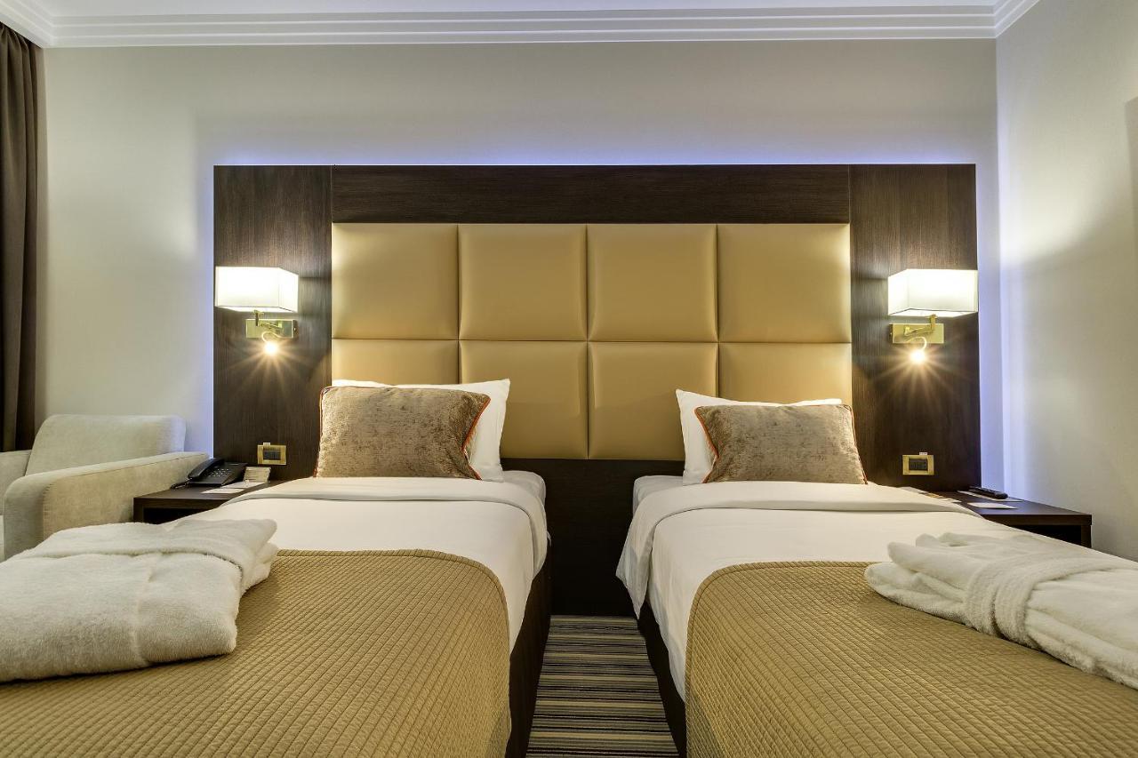 Premier Twin Room,1188458773:JPEG